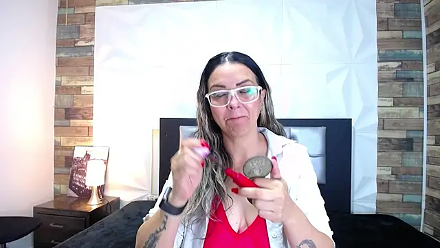 Snapshot of Azaahara_ chatting on March 2025 10:57:02 AM Azaahara online show from March 2025 10:57:02 AM