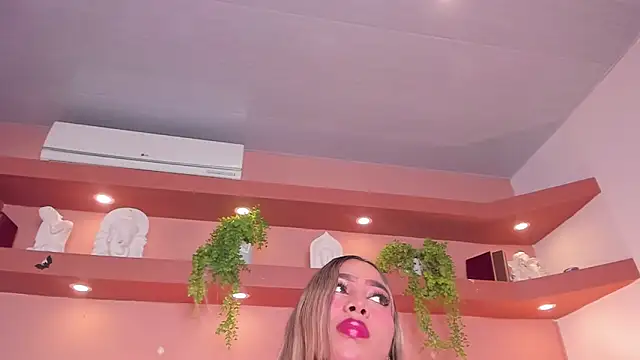 Snapshot of SofiaBennett_ chatting on November 2025 12:17:01 PM SofiaBennett online show from November 2025 12:17:01 PM