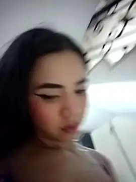 Snapshot of Natty_roberts_ chatting on March 2026 11:21:01 PM Natty roberts online show from March 2026 11:21:01 PM