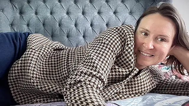 eatmypie69 online show from September 2025 09:31:02 AM