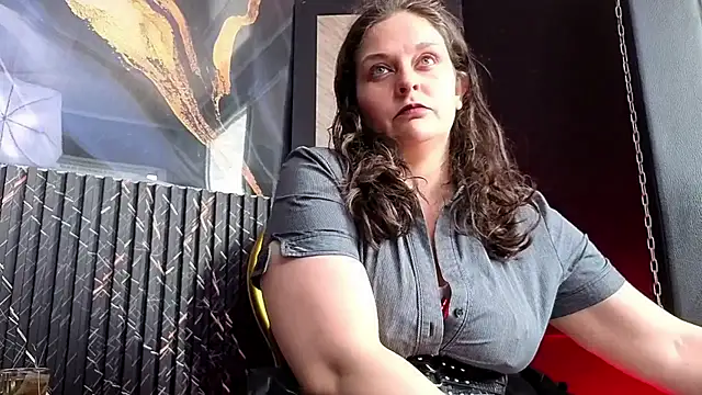 Snapshot of AmandaKovich chatting on April 2026 07:28:02 PM AmandaKovich online show from April 2026 07:28:02 PM