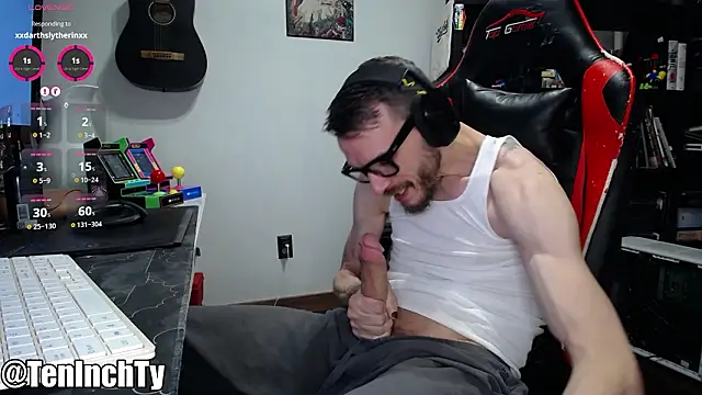 Snapshot of teninchty chatting on February 2026 03:49:02 AM teninchty online show from February 2026 03:49:02 AM