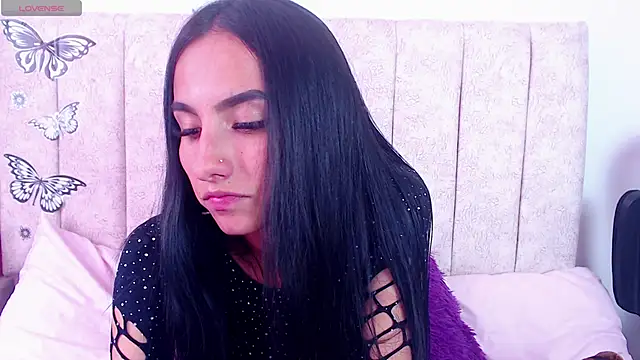 Snapshot of Skinny_doll__ chatting on March 2025 05:34:02 PM Skinny doll online show from March 2025 05:34:02 PM