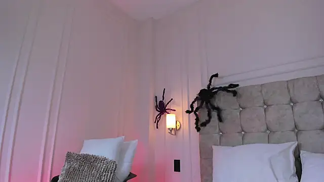 Snapshot of JasmineRoss_1 chatting on October 2025 07:14:02 PM JasmineRoss 1 online show from October 2025 07:14:02 PM