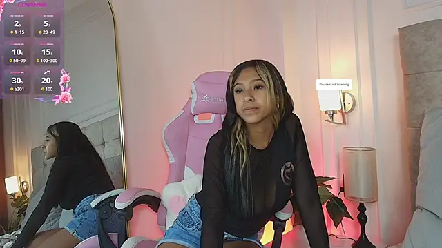 Snapshot of JasmineRoss_1 chatting on June 2026 01:33:01 PM JasmineRoss 1 online show from June 2026 01:33:01 PM