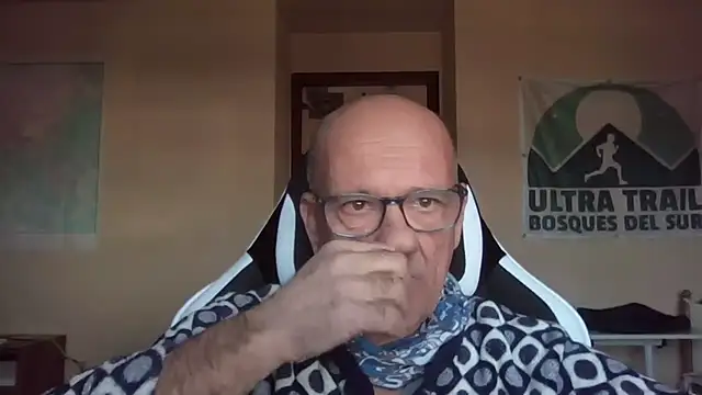 llopaco online show from November 2025 11:35:01 AM