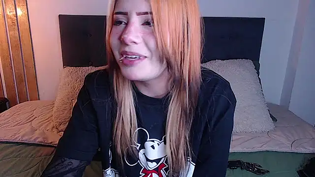 fyreandfox  online show from June 2026 08:35:01 PM