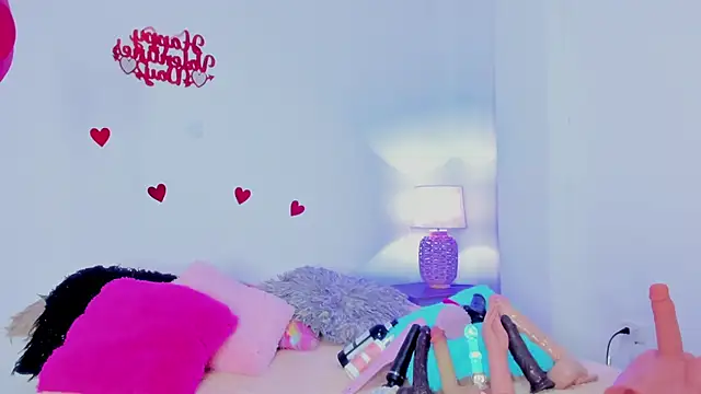 Snapshot of naomy_68 chatting on March 2026 03:01:02 AM naomy 68 online show from March 2026 03:01:02 AM