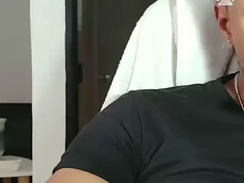 juniorguty online show from February 2025 07:16:02 PM