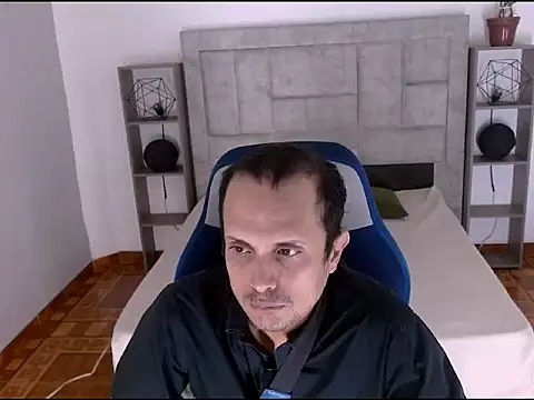 JhonTorres018 online show from March 2026 03:53:01 PM