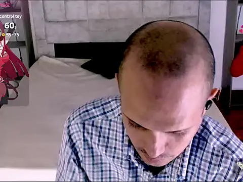 JhonTorres018 online show from March 2026 07:42:01 PM