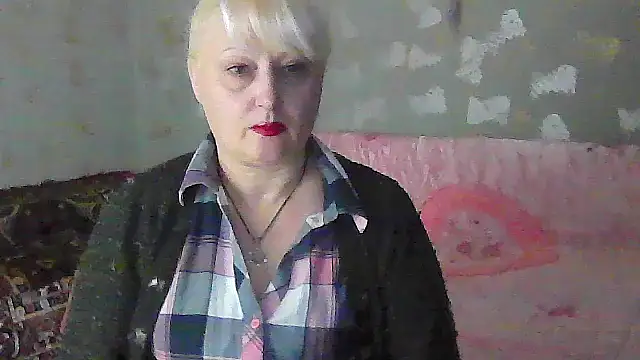 Snapshot of NikolinaBounty chatting on February 2025 03:59:01 PM NikolinaBounty online show from February 2025 03:59:01 PM