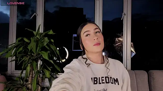 Ivanna West online show from September 2025 10:29:01 AM