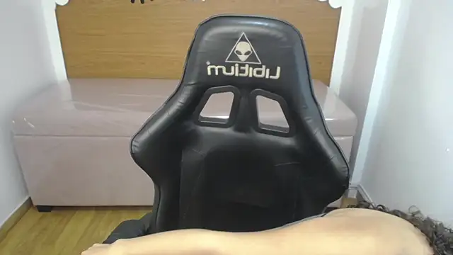 Snapshot of danatella_a chatting on September 2025 01:03:01 PM danatella a online show from September 2025 01:03:01 PM