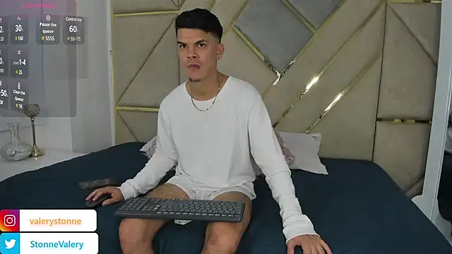 ValeryandMarcel online show from March 2025 08:37:02 PM