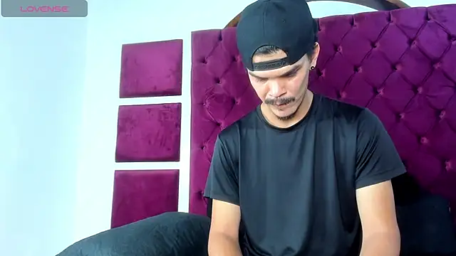 ValeryandMarcel online show from September 2025 06:41:02 PM