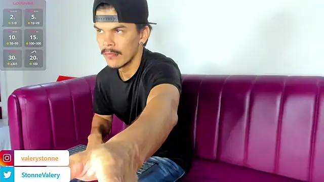 ValeryandMarcel online show from September 2025 07:02:02 PM