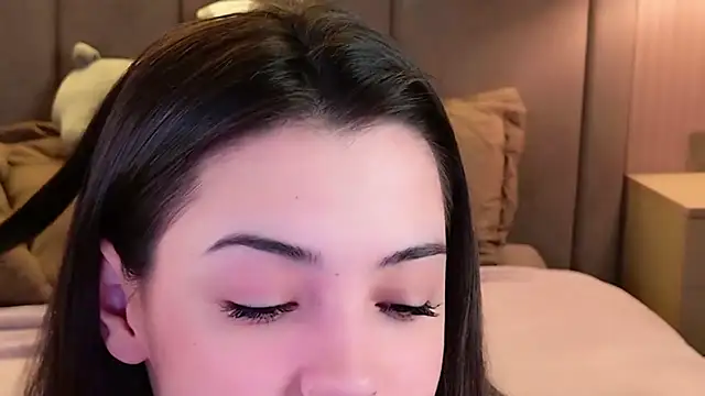 Snapshot of Alice_Deleon chatting on November 2025 10:48:01 AM Alice Deleon online show from November 2025 10:48:01 AM