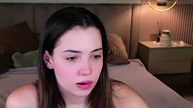 Snapshot of Alice_Deleon chatting on November 2025 10:46:02 AM Alice Deleon online show from November 2025 10:46:02 AM