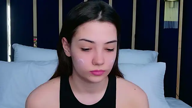 Snapshot of Alice_Deleon chatting on December 2025 10:54:01 AM Alice Deleon online show from December 2025 10:54:01 AM