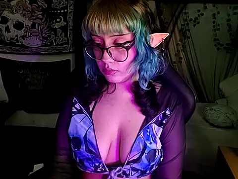 Snapshot of blue_katt chatting on October 2025 09:57:01 PM blue katt online show from October 2025 09:57:01 PM