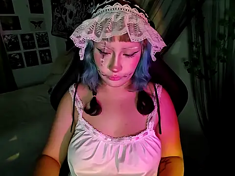 Snapshot of blue_katt chatting on October 2025 09:48:01 PM blue katt online show from October 2025 09:48:01 PM