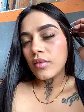 Emily sharlot online show from October 2025 05:59:01 PM