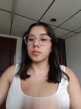 EmmaSulivan online show from April 2026 08:14:02 PM