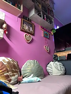 Snapshot of sexymelli18 chatting on October 2025 05:30:01 PM sexymelli18 online show from October 2025 05:30:01 PM