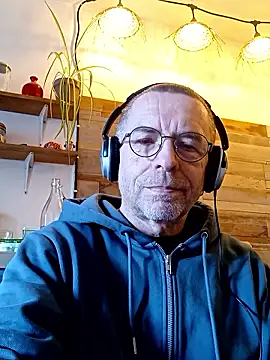 Xavspank2 online show from January 2026 03:03:01 PM