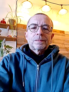 Xavspank2 online show from February 2026 10:00:01 AM