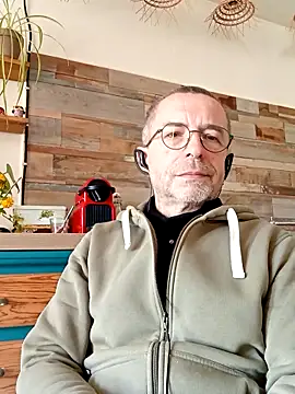 Xavspank2 online show from March 2026 09:21:02 AM