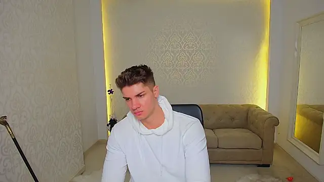 MaxKaiden online show from November 2025 05:40:01 AM