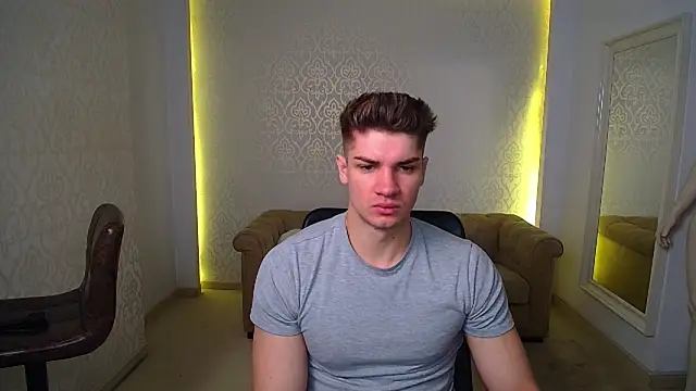 MaxKaiden online show from February 2026 05:45:01 AM