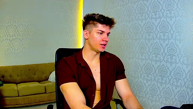 Snapshot of MaxKaiden chatting on February 2026 05:56:01 AM MaxKaiden online show from February 2026 05:56:01 AM