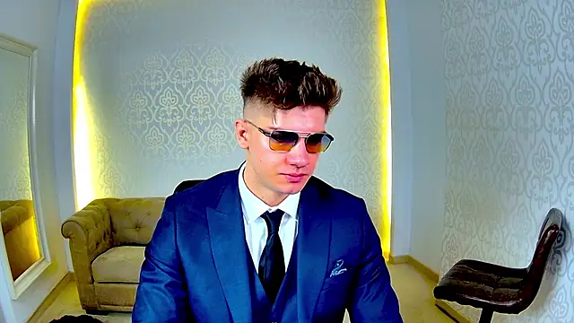 Snapshot of MaxKaiden chatting on February 2026 06:21:01 AM MaxKaiden online show from February 2026 06:21:01 AM