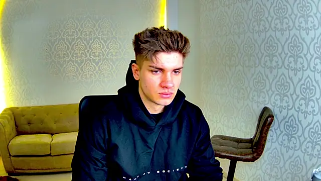 Snapshot of MaxKaiden chatting on February 2026 05:49:02 AM MaxKaiden online show from February 2026 05:49:02 AM