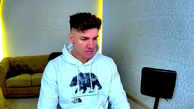 Snapshot of MaxKaiden chatting on March 2026 05:31:02 AM MaxKaiden online show from March 2026 05:31:02 AM