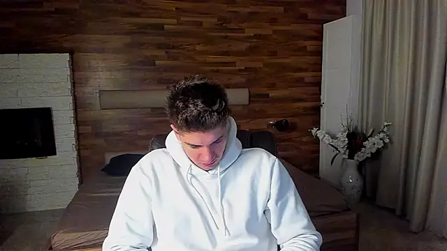 Snapshot of MaxKaiden chatting on March 2026 05:22:02 AM MaxKaiden online show from March 2026 05:22:02 AM