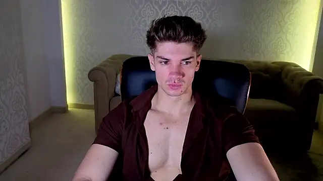 MaxKaiden online show from June 2026 04:06:02 AM