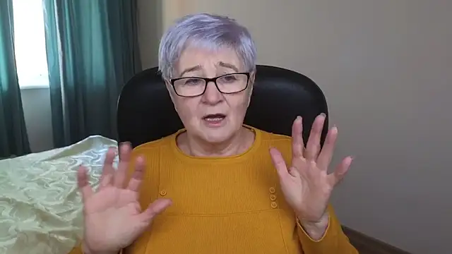 Sandra Snowflake online show from February 2025 07:59:02 AM