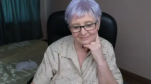 Sandra Snowflake online show from March 2025 10:39:02 AM