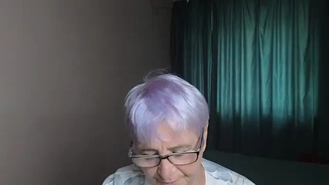 Sandra Snowflake online show from October 2025 11:53:02 AM