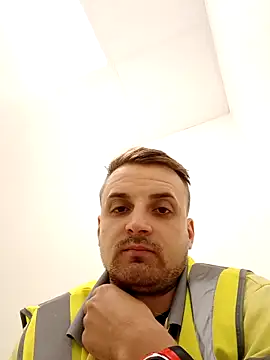 Snapshot of Eusuntnoulgigolo chatting on September 2025 06:35:02 AM Eusuntnoulgigolo online show from September 2025 06:35:02 AM