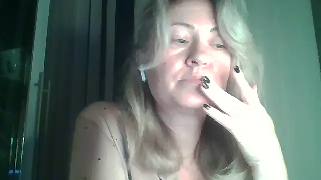 Snapshot of Mary888x chatting on March 2025 04:35:02 PM Mary888x online show from March 2025 04:35:02 PM