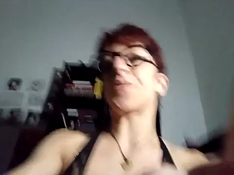 MirianaB online show from October 2025 07:33:01 PM