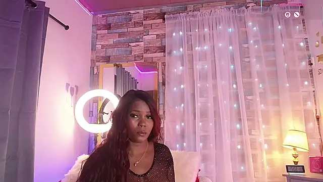 Snapshot of DashaSousaa chatting on December 2025 12:02:02 PM DashaSousaa online show from December 2025 12:02:02 PM