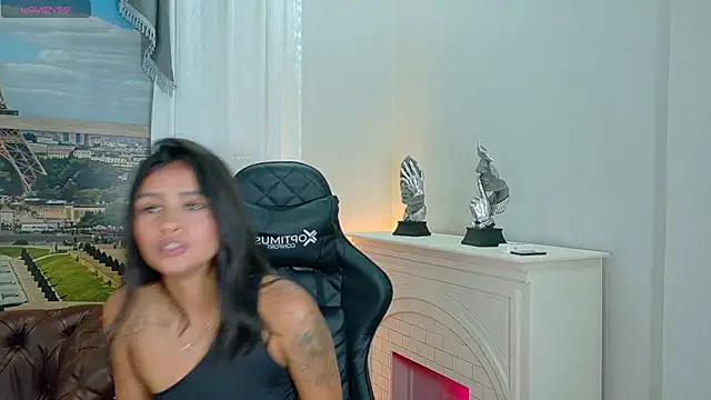 katia foxxx  online show from June 2026 05:33:02 PM