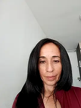 Snapshot of Coeur_de_luxure chatting on October 2025 08:48:01 PM Coeur de luxure online show from October 2025 08:48:01 PM