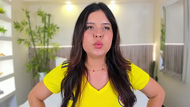 GeorginaReyes online show from June 2026 10:43:02 PM